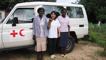 ジンバブエHIV/AIDS (赤十字ボランティアとともに)